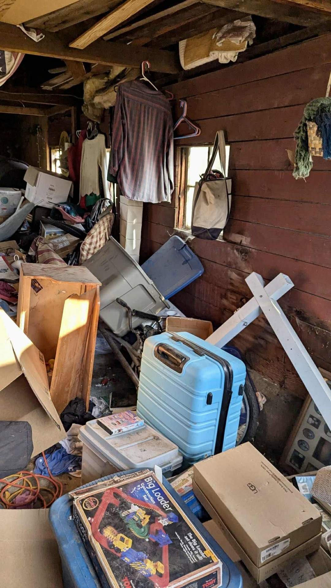 Before photo, Backyard barn cleanout, hoarded shed reset in the Wenatchee Valley